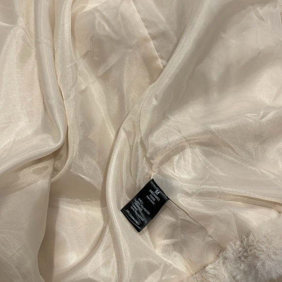 Women’s medium very clean outerwear jacket - Picture 6 of 8